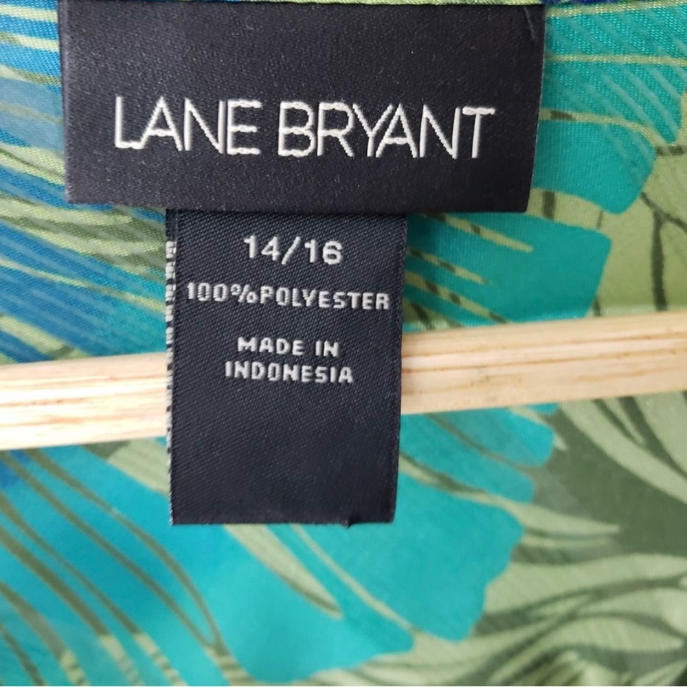 LANE BRYANT Full Wrap Semi-Sheer Leaf Print Top - Picture 3 of 6
